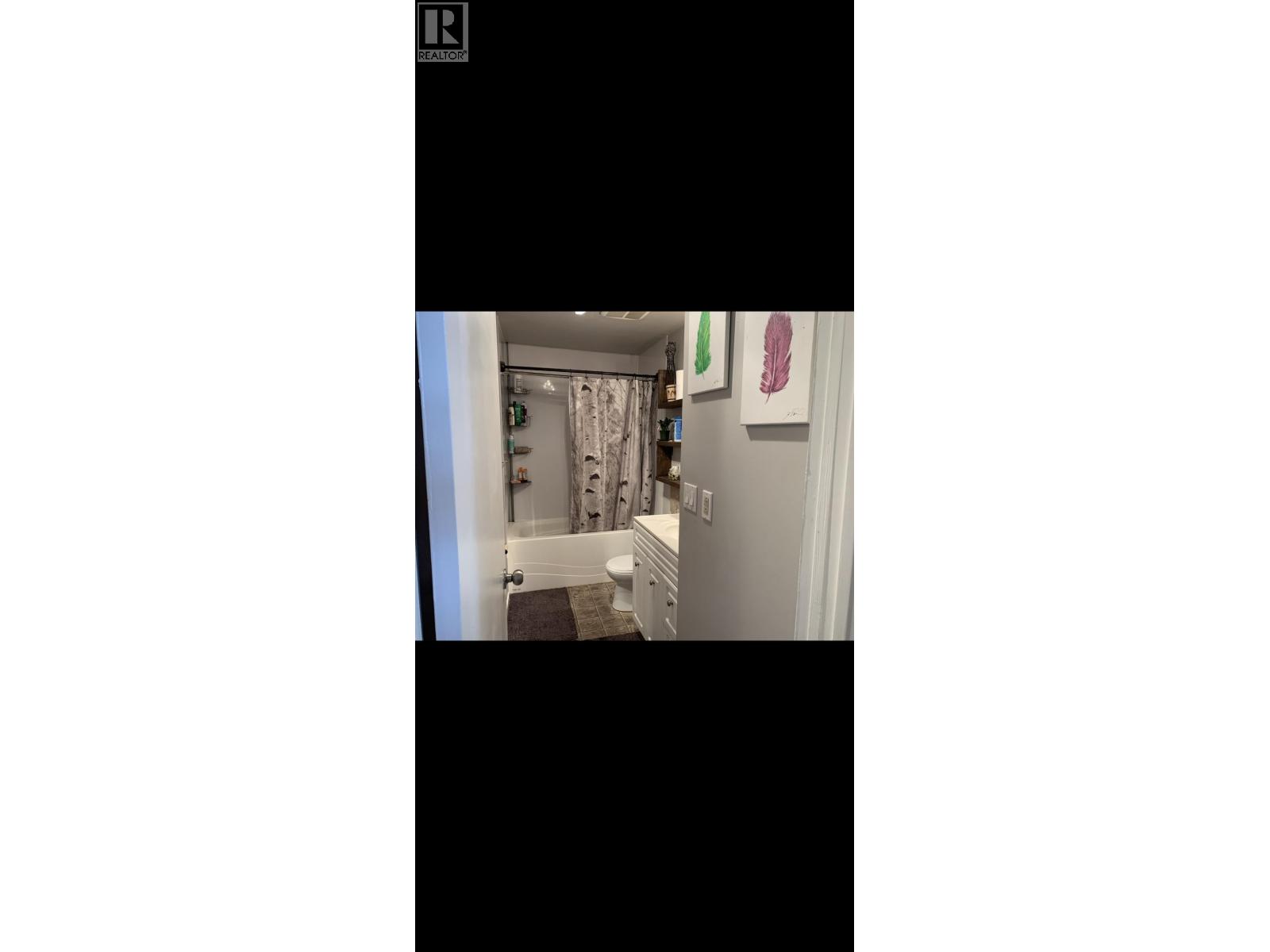Photo 7 of 4126 Campbell Avenue, Prince George BC