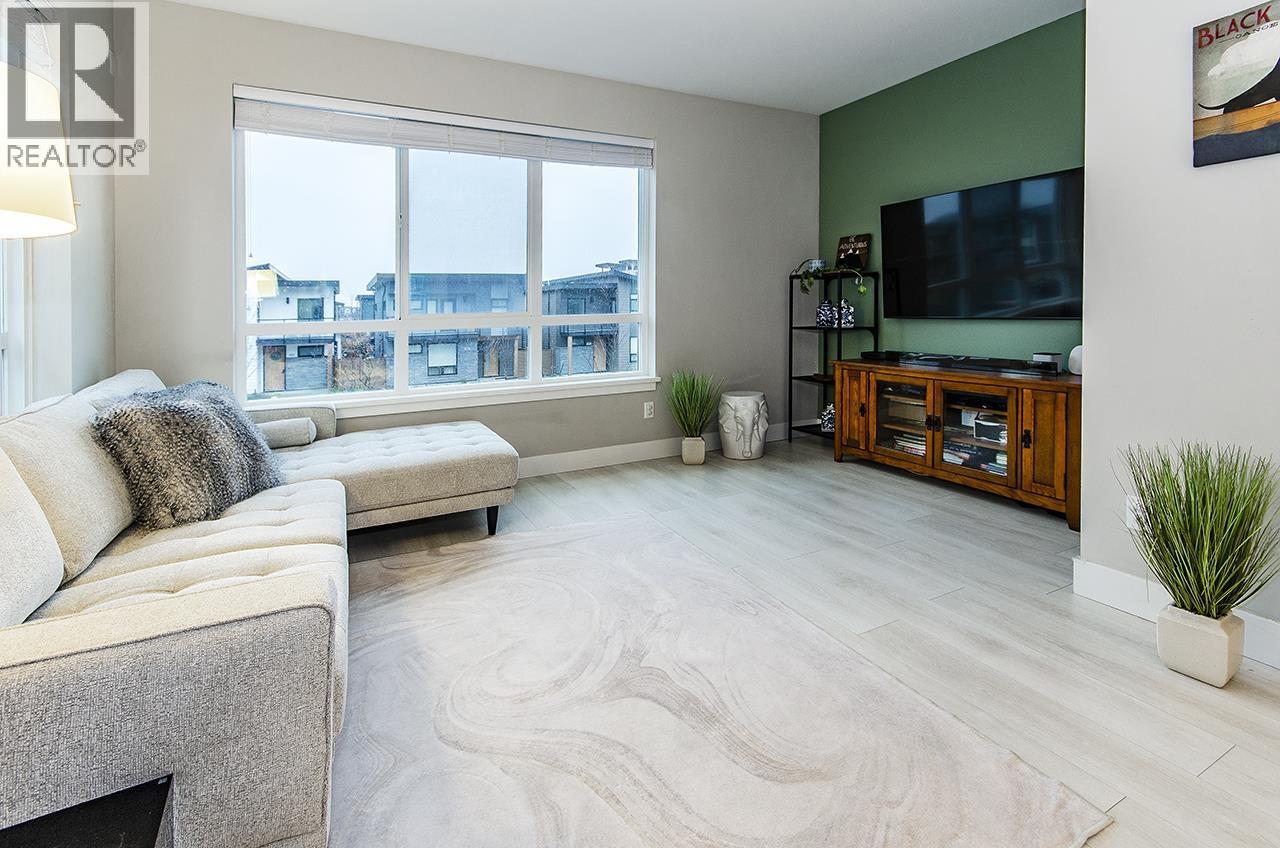 Photo 3 of 151 1894 Osprey Drive, Tsawwassen BC
