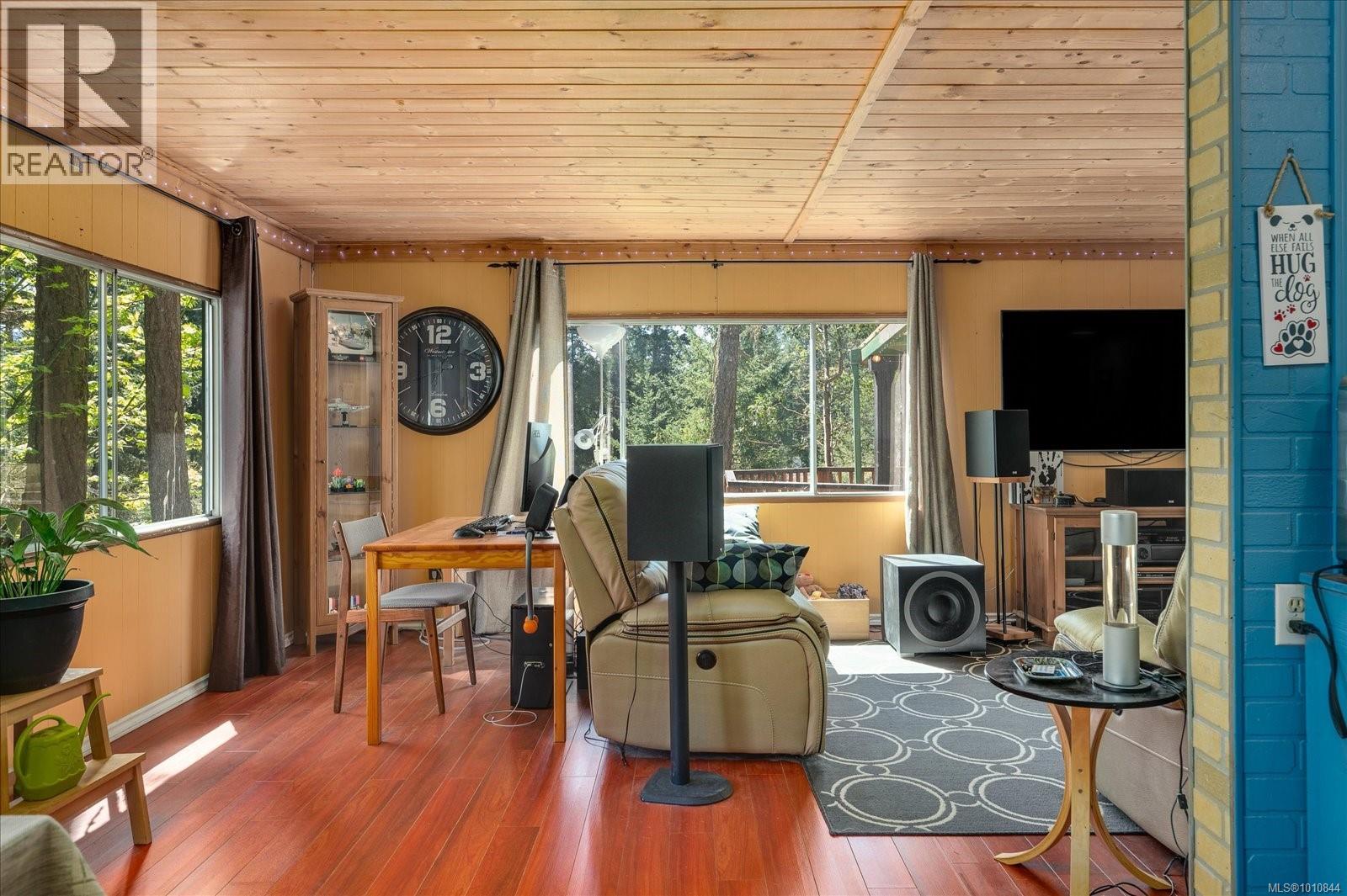 Photo 30 of 69 Lake Pl, Nanaimo BC