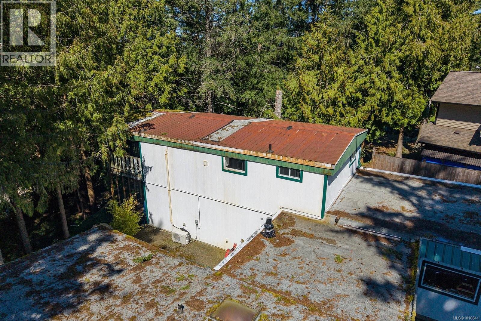 Photo 14 of 69 Lake Pl, Nanaimo BC