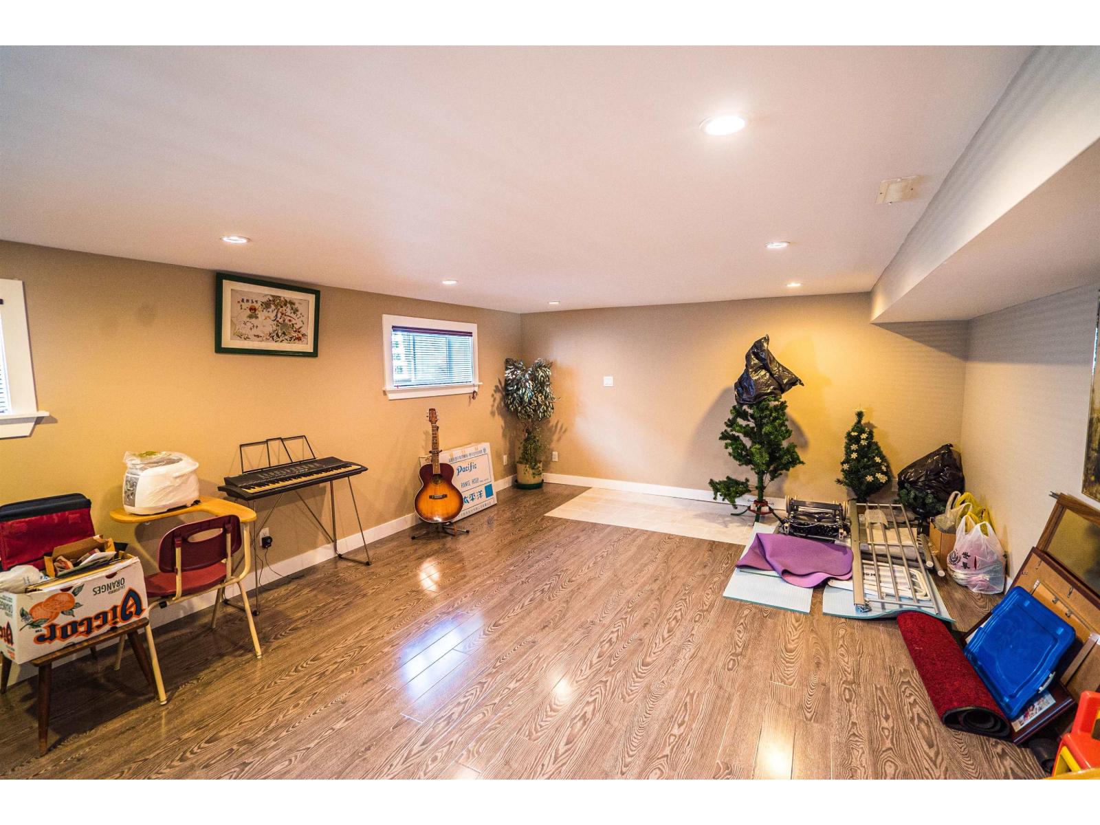 Photo 14 of 9420 157 Street, Surrey BC