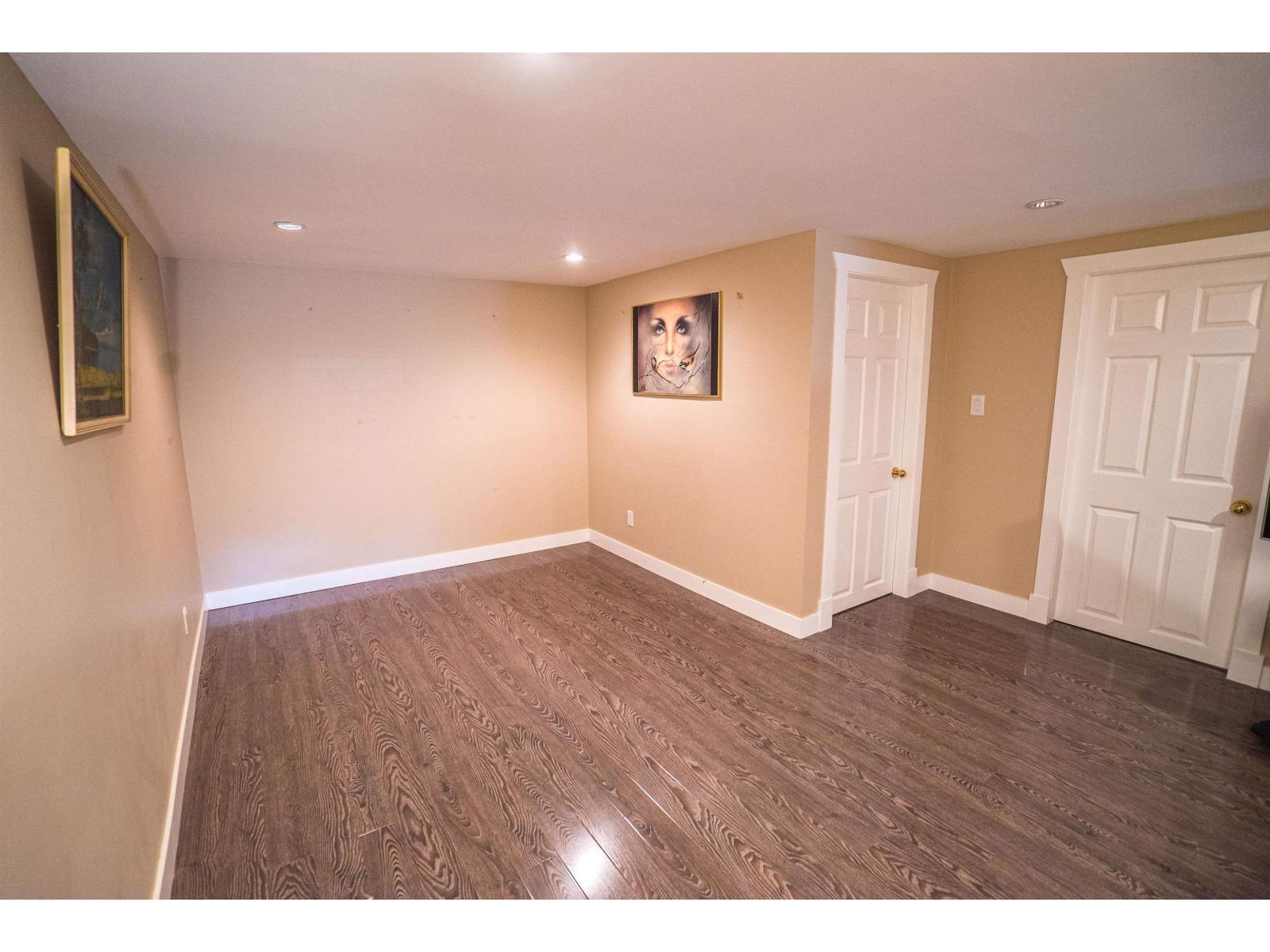Photo 18 of 9420 157 Street, Surrey BC