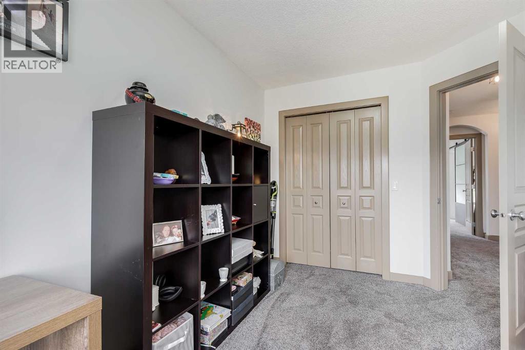 Photo 16 of 119 Westmount Road, Okotoks AB