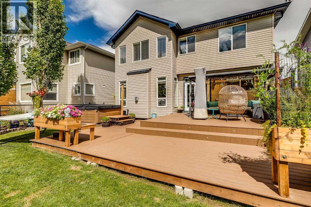 Photo 12 of 119 Westmount Road, Okotoks AB