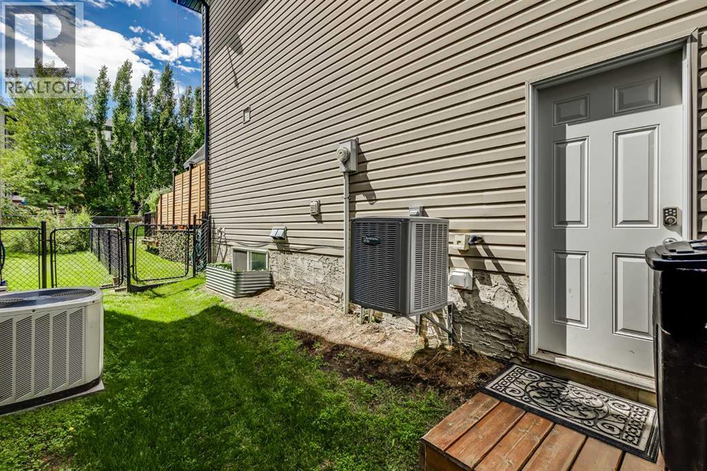 Photo 13 of 119 Westmount Road, Okotoks AB