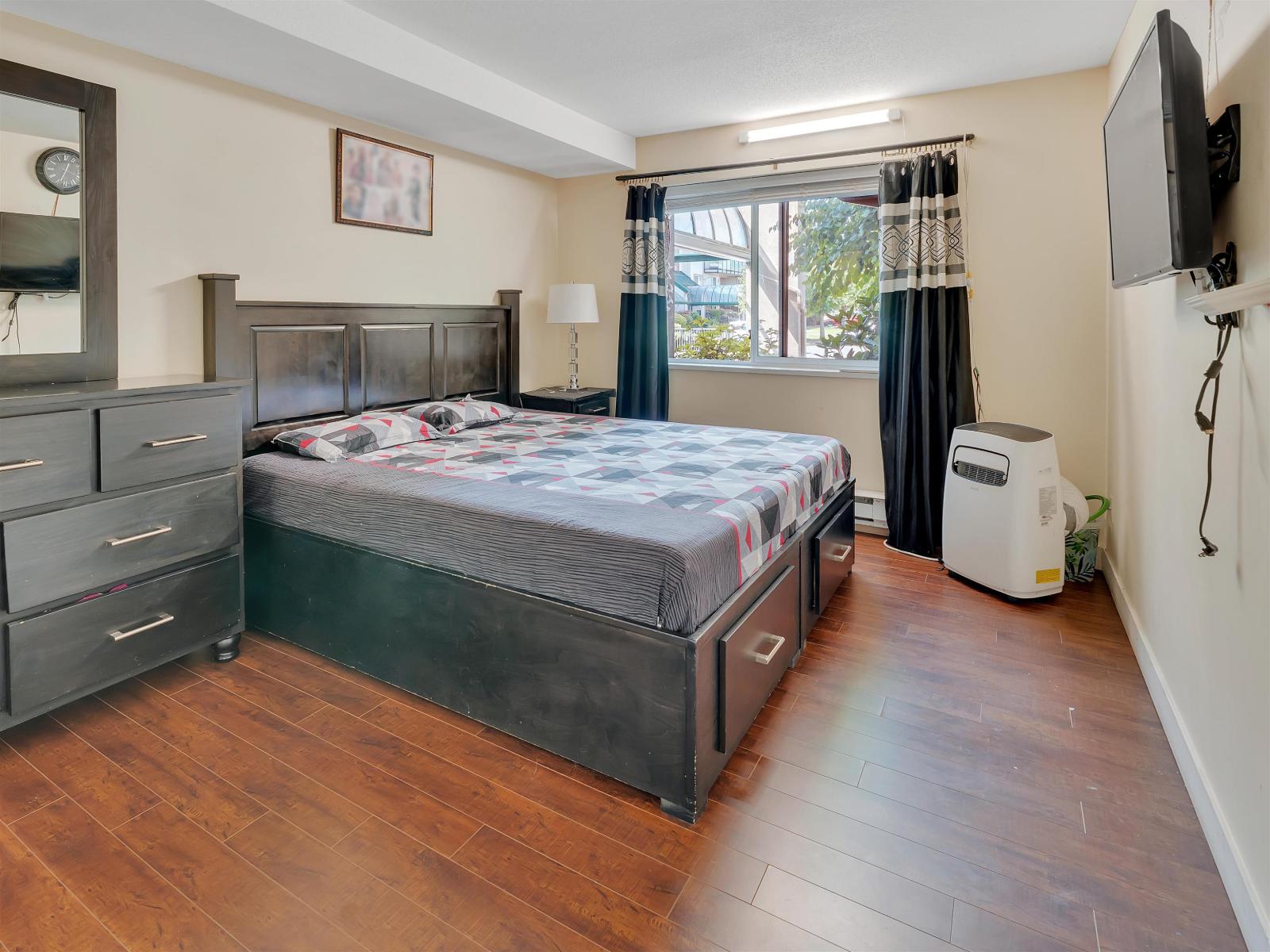 Photo 6 of 101 2960 Trethewey Street, Abbotsford BC