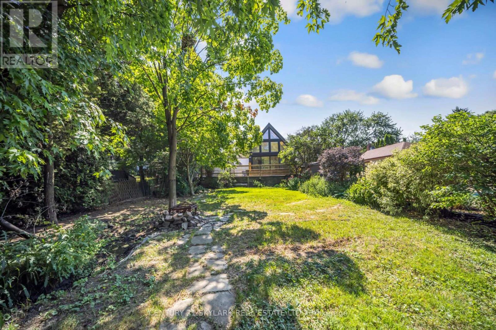 Photo 7 of Unit 1 9 Berry Creek Drive, Toronto ON