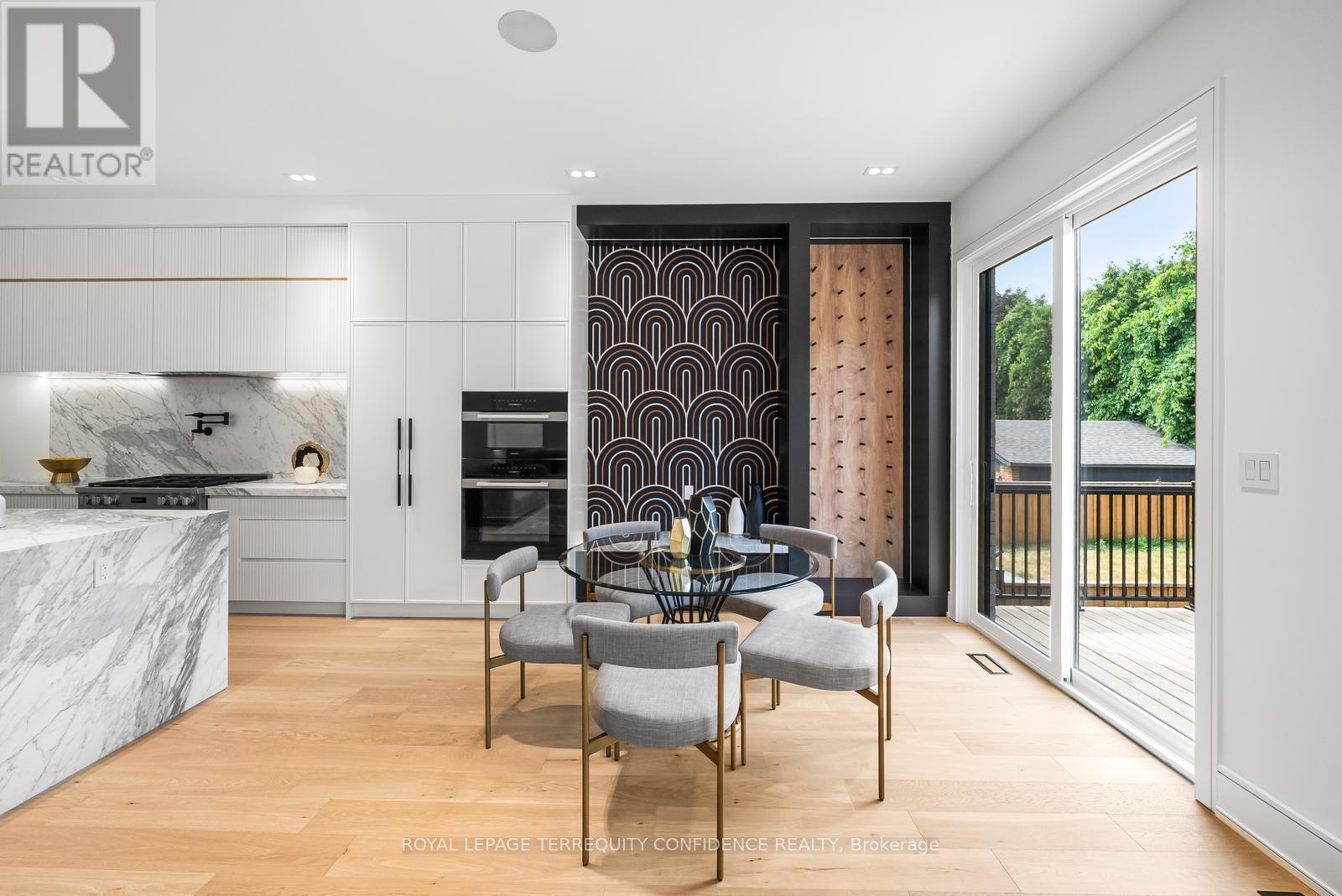 Photo 5 of 338 A Horsham Avenue, Toronto ON