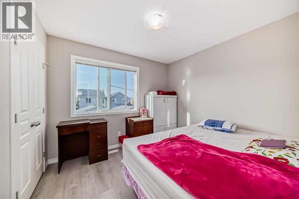 Photo 16 of 9 Copperpond Avenue Se, Calgary AB
