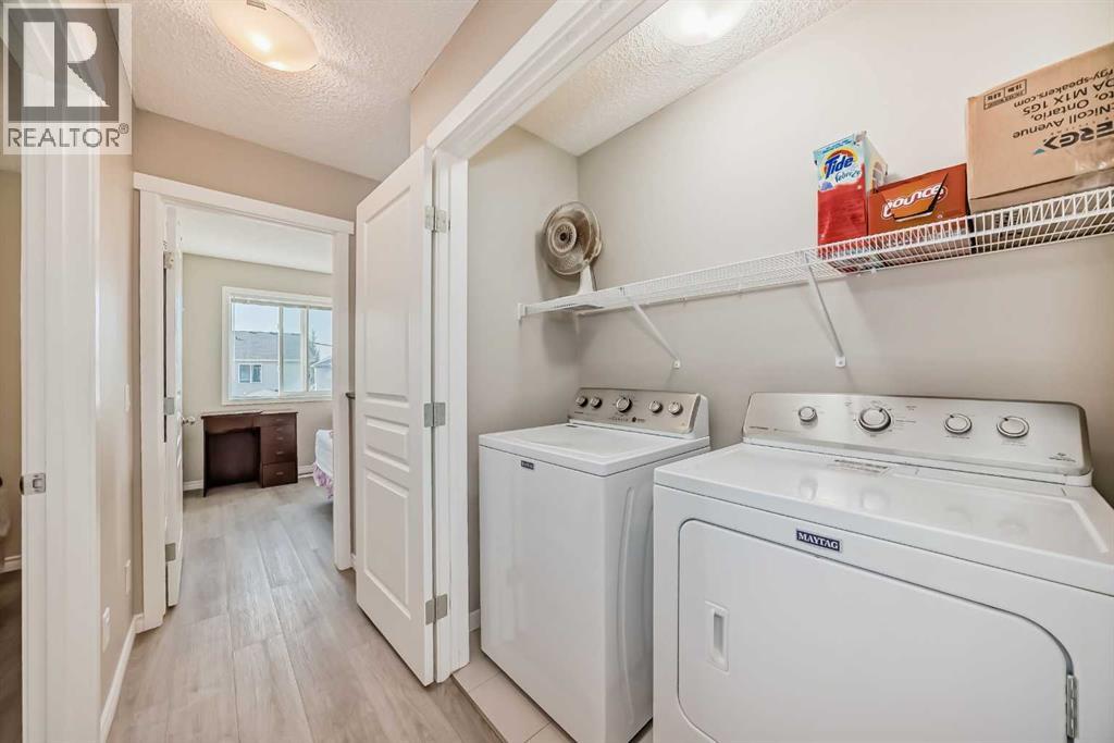 Photo 10 of 9 Copperpond Avenue Se, Calgary AB