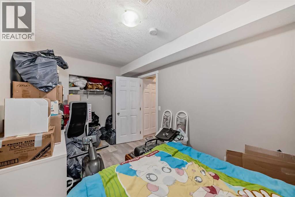 Photo 5 of 9 Copperpond Avenue Se, Calgary AB