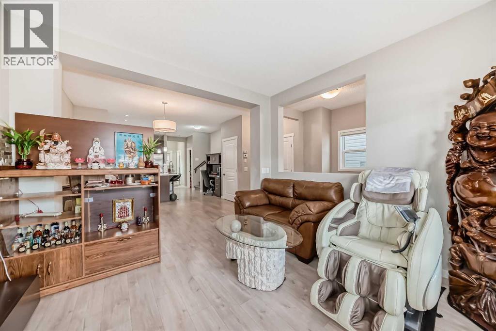 Photo 29 of 9 Copperpond Avenue Se, Calgary AB