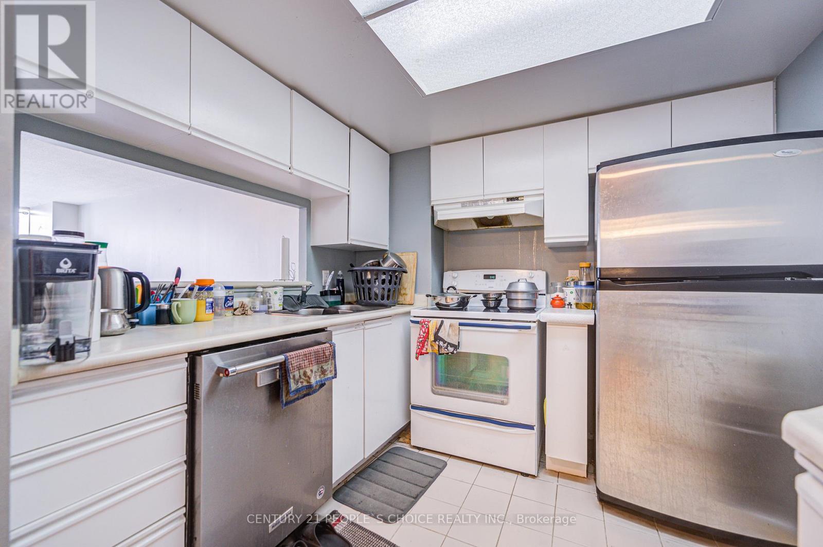 Photo 6 of 1003 1470 Midland Avenue, Toronto ON
