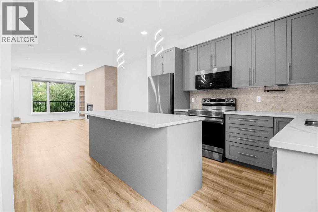 Single Family House for Sale in    Street SW Bankview Calgary 