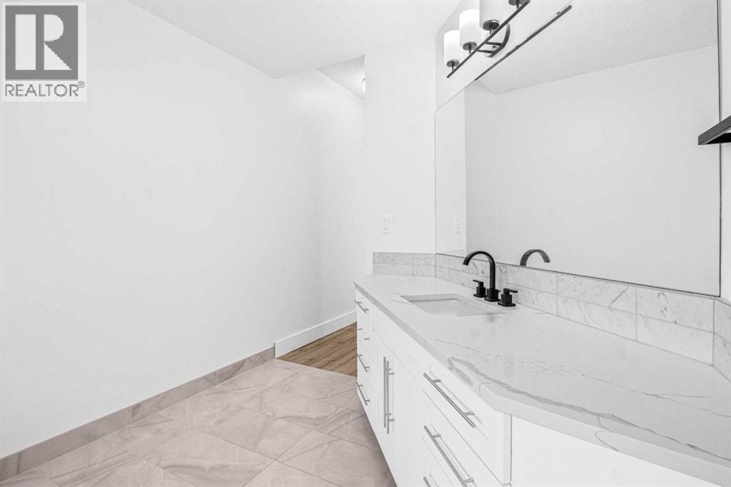 Single Family House for Sale in    Street SW Bankview Calgary 