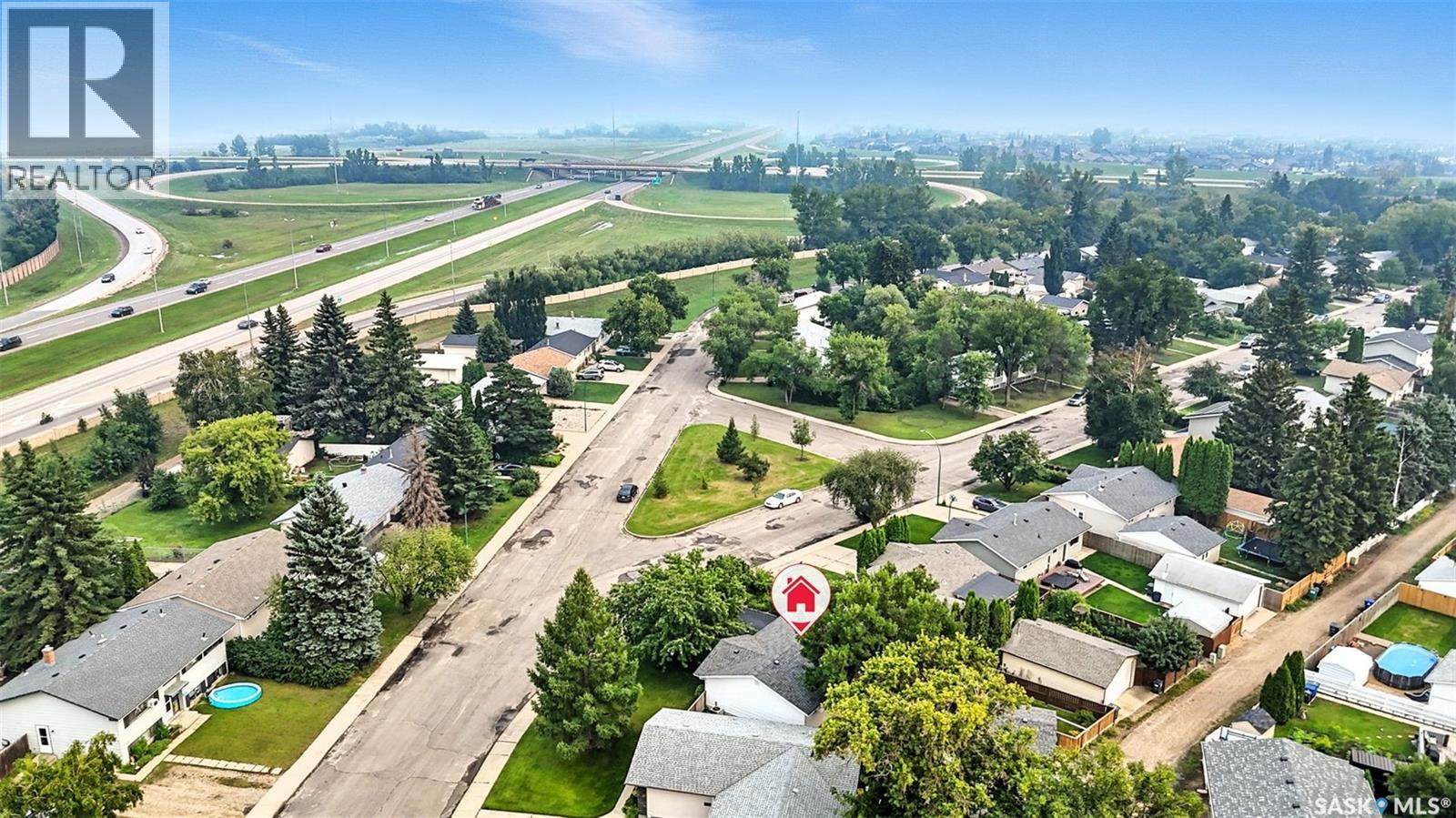 Photo 32 of 2210 Easthill, Saskatoon SK