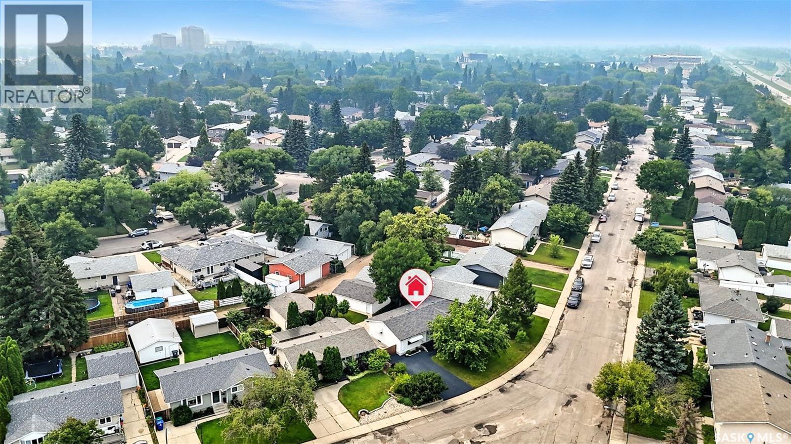 Photo 10 of 2210 Easthill, Saskatoon SK