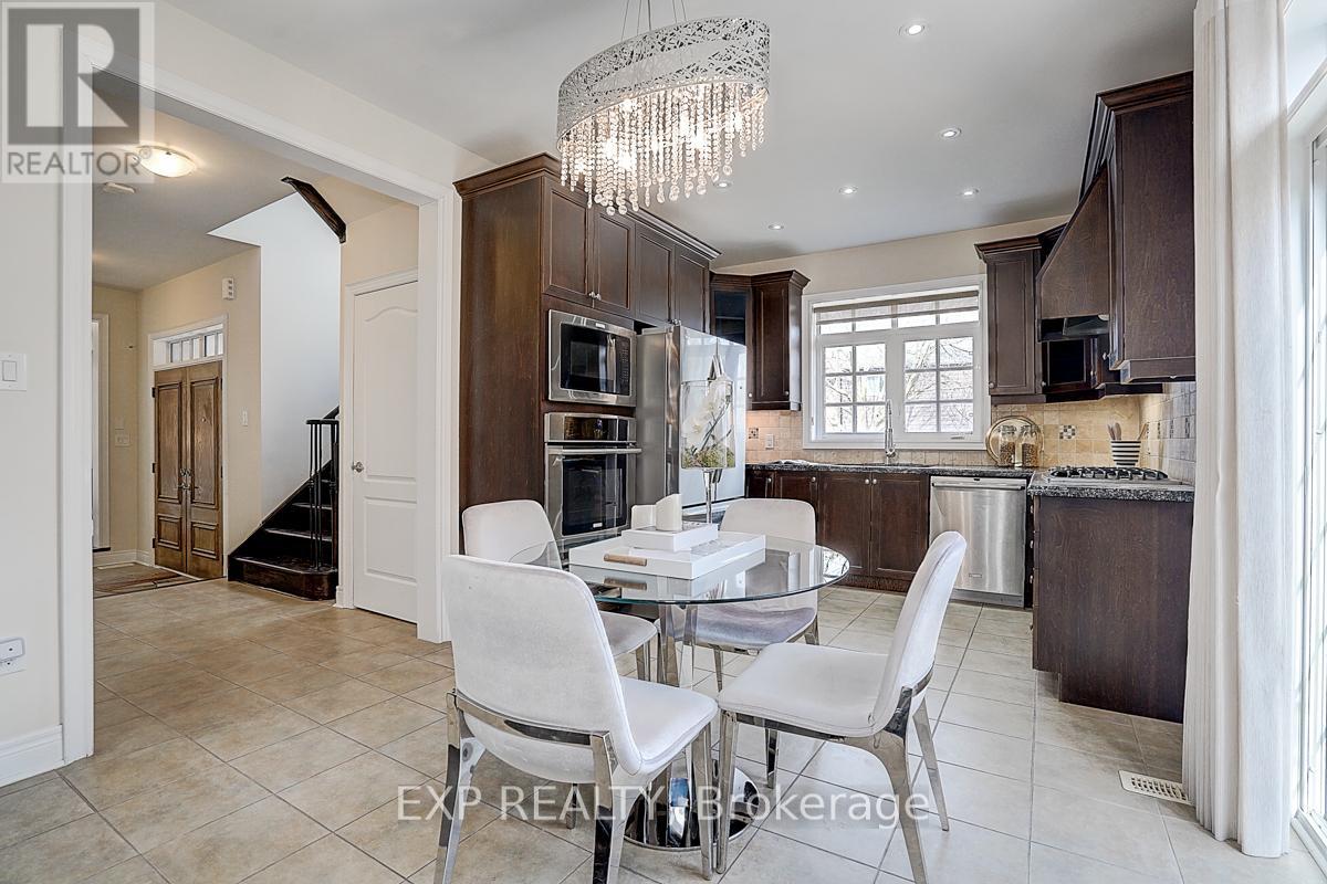 Photo 19 of 116 Dunlop Street, Richmond Hill ON