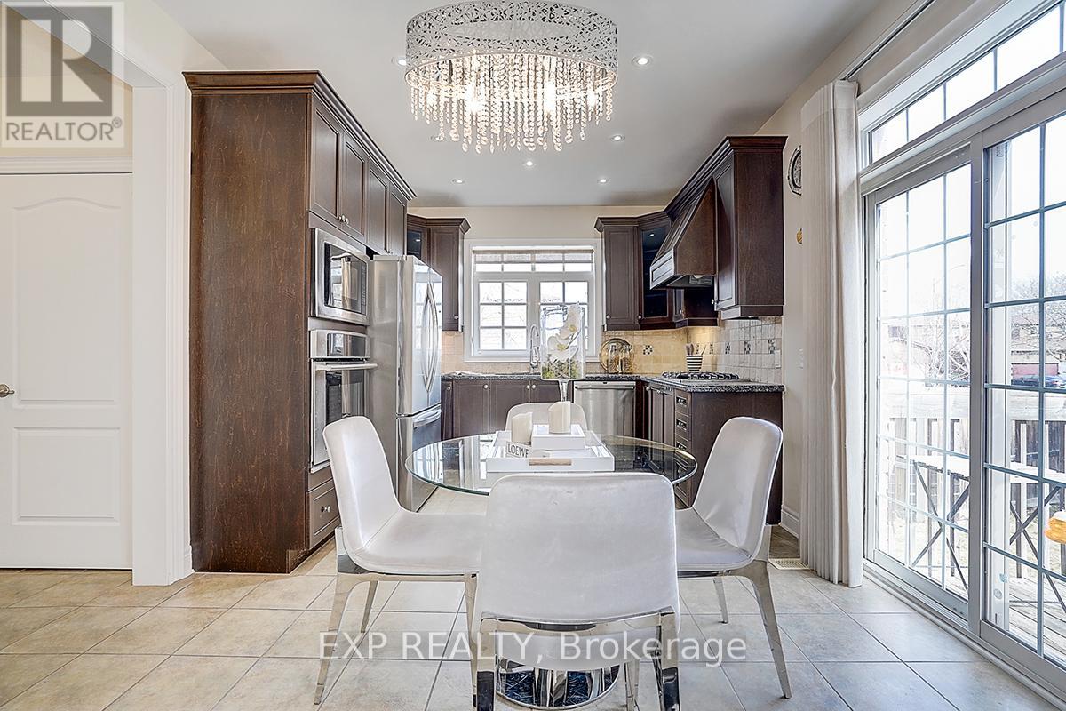Photo 22 of 116 Dunlop Street, Richmond Hill ON