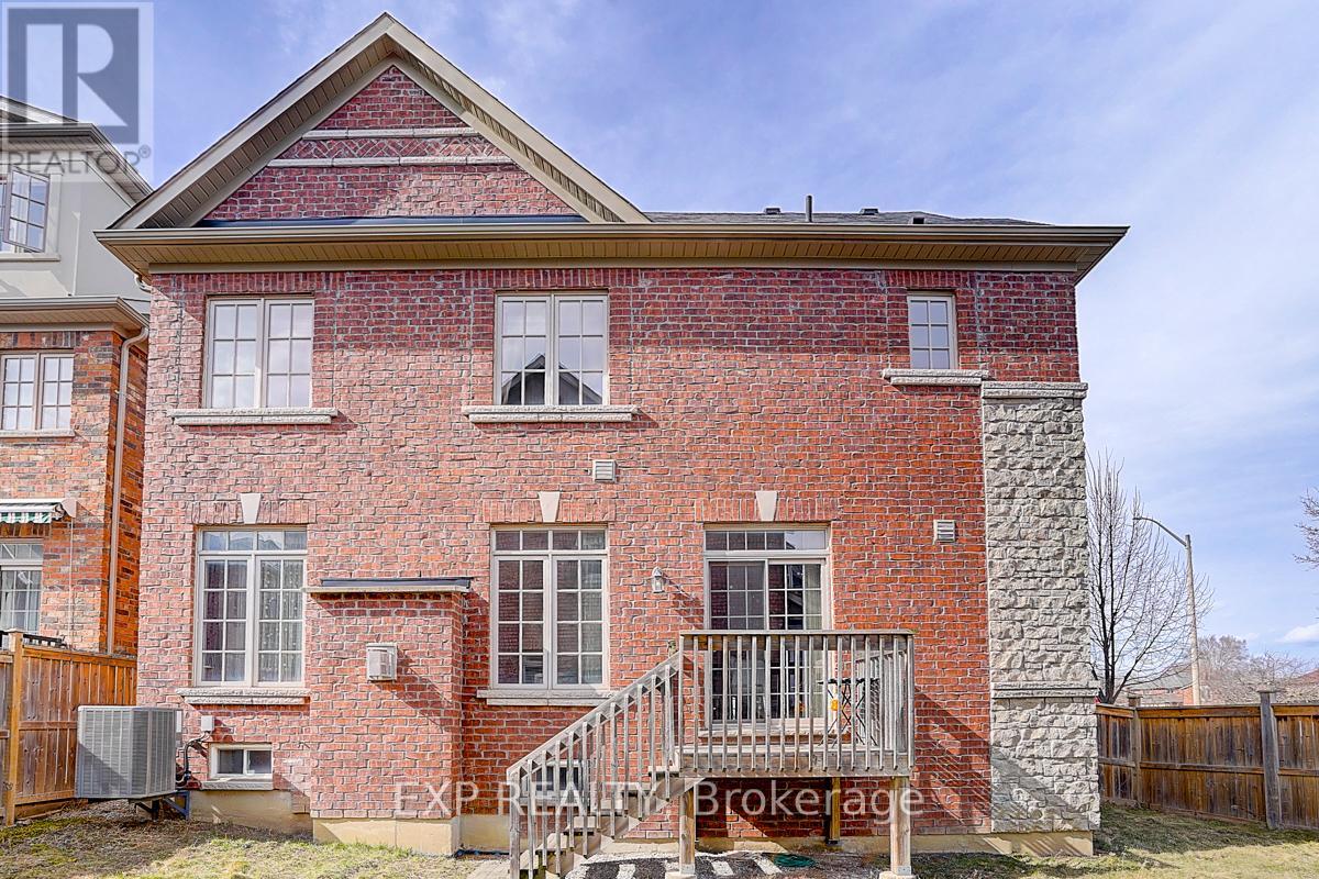 Photo 44 of 116 Dunlop Street, Richmond Hill ON
