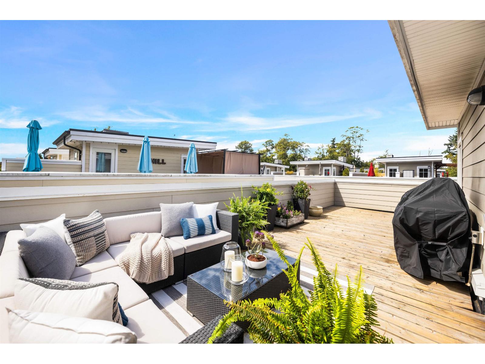 Photo 1 of 75 15588 32 Avenue, Surrey BC
