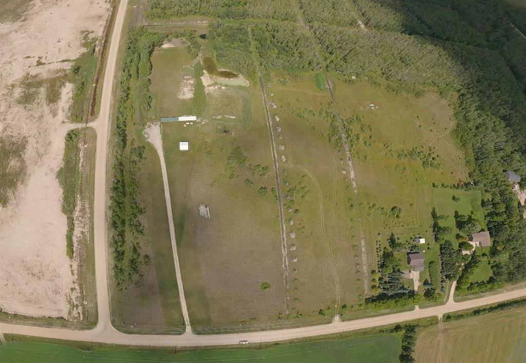 Photo 3 of 38063 36 N Road, Steinbach MB