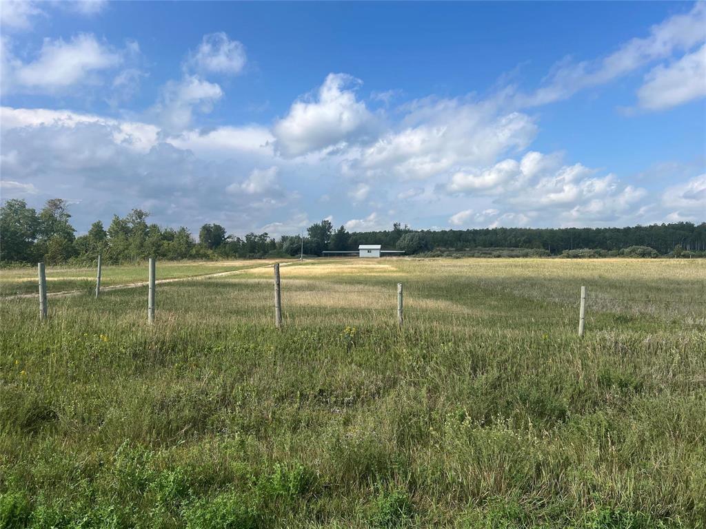 Photo 10 of 38063 36 N Road, Steinbach MB