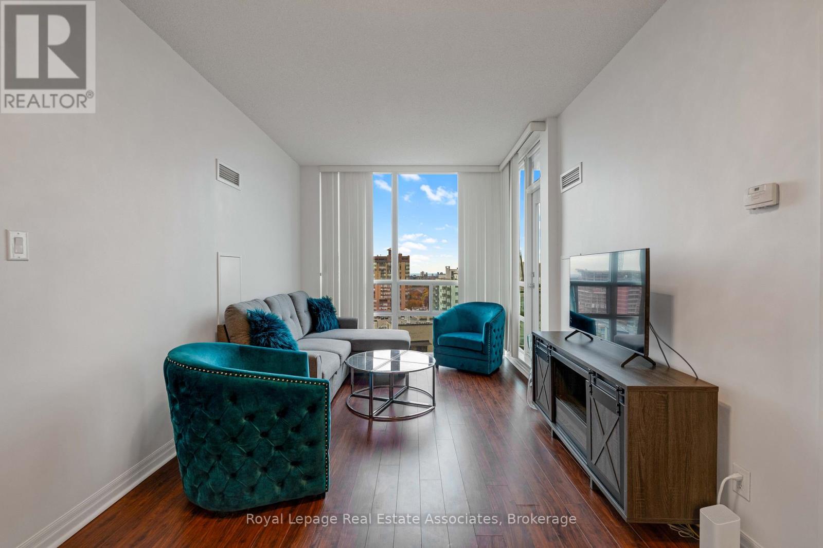 Photo 10 of 1106 3515 Kariya Drive, Mississauga ON