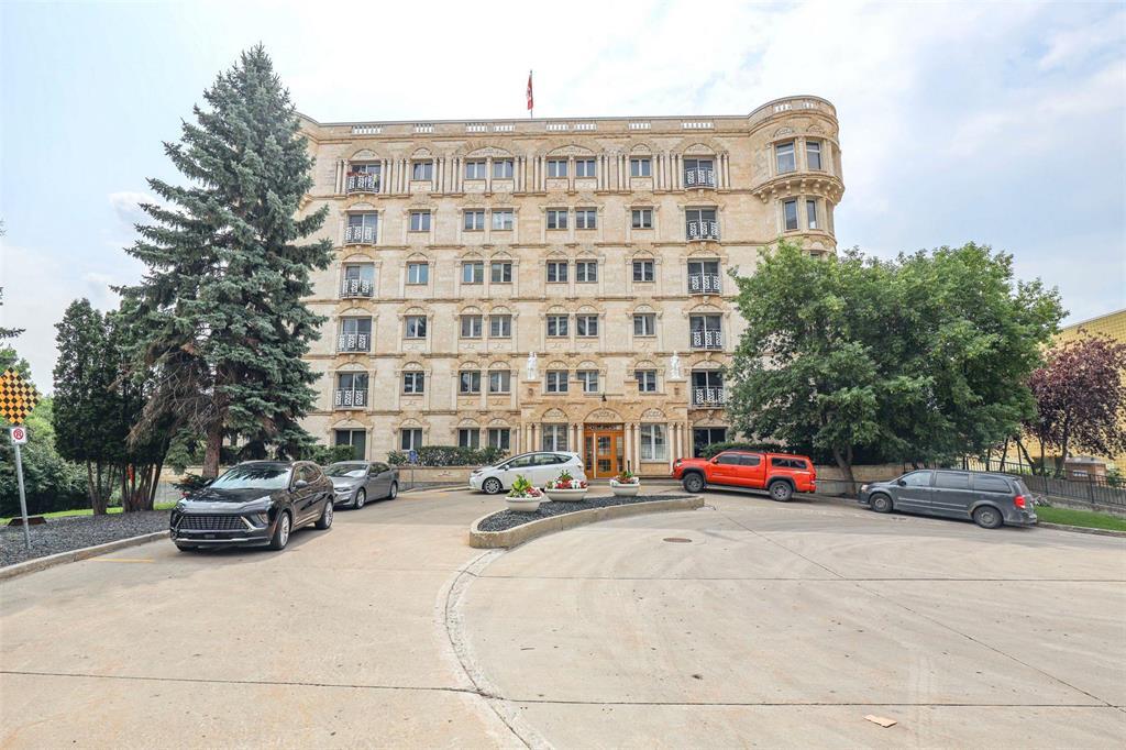 Photo 12 of 201 160 Niakwa Road, Winnipeg MB