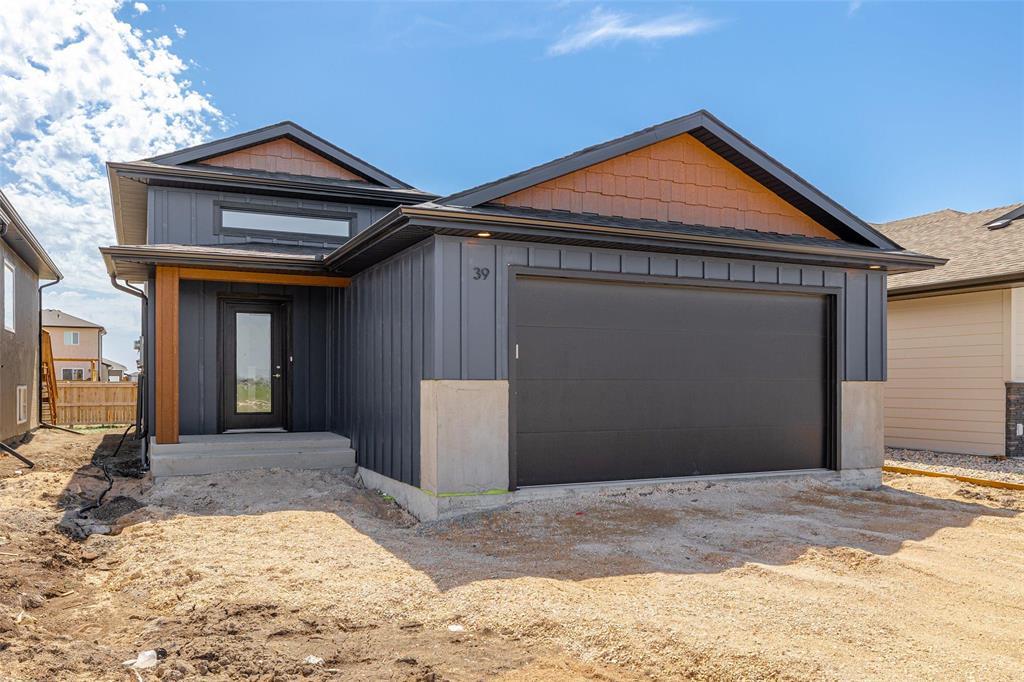 Photo 10 of 10 Gleneagles Street, Niverville MB