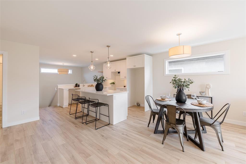 Photo 25 of 10 Gleneagles Street, Niverville MB