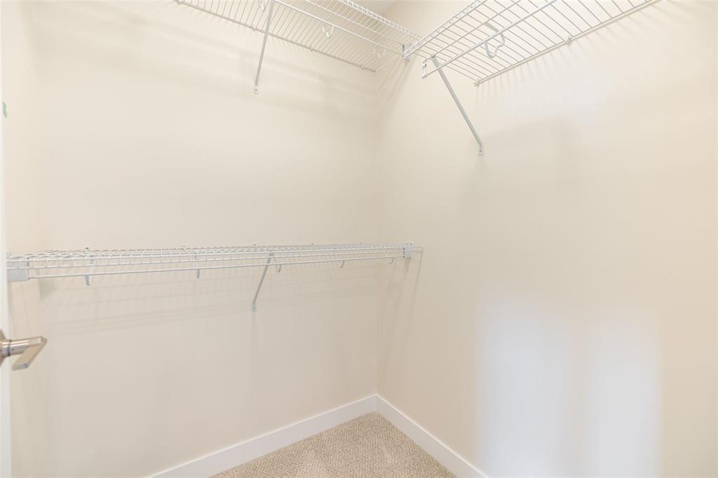 Photo 3 of 10 Gleneagles Street, Niverville MB