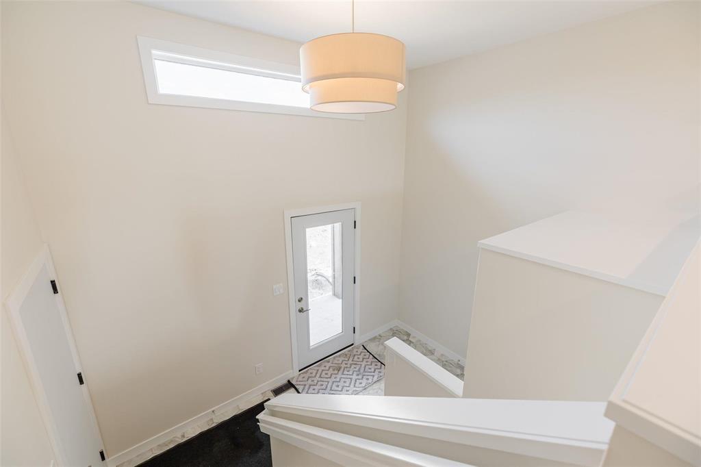 Photo 6 of 10 Gleneagles Street, Niverville MB
