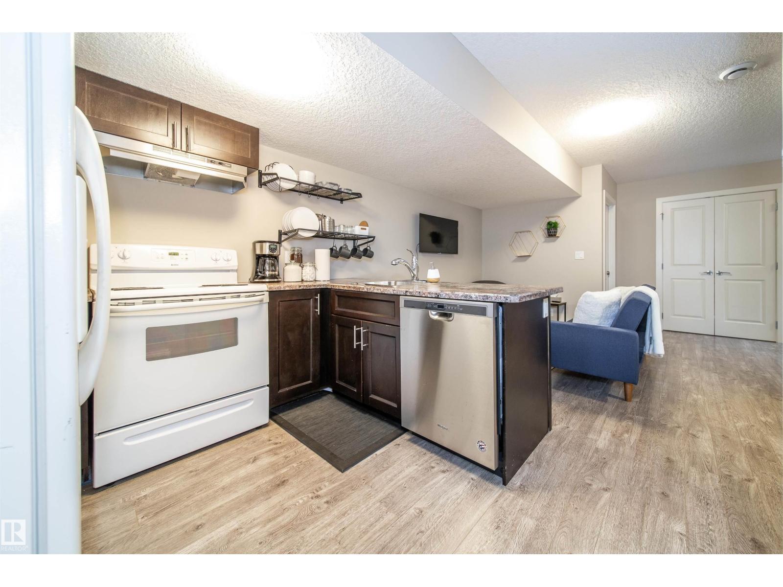 Photo 36 of 9449 152 St Nw Nw, Edmonton AB