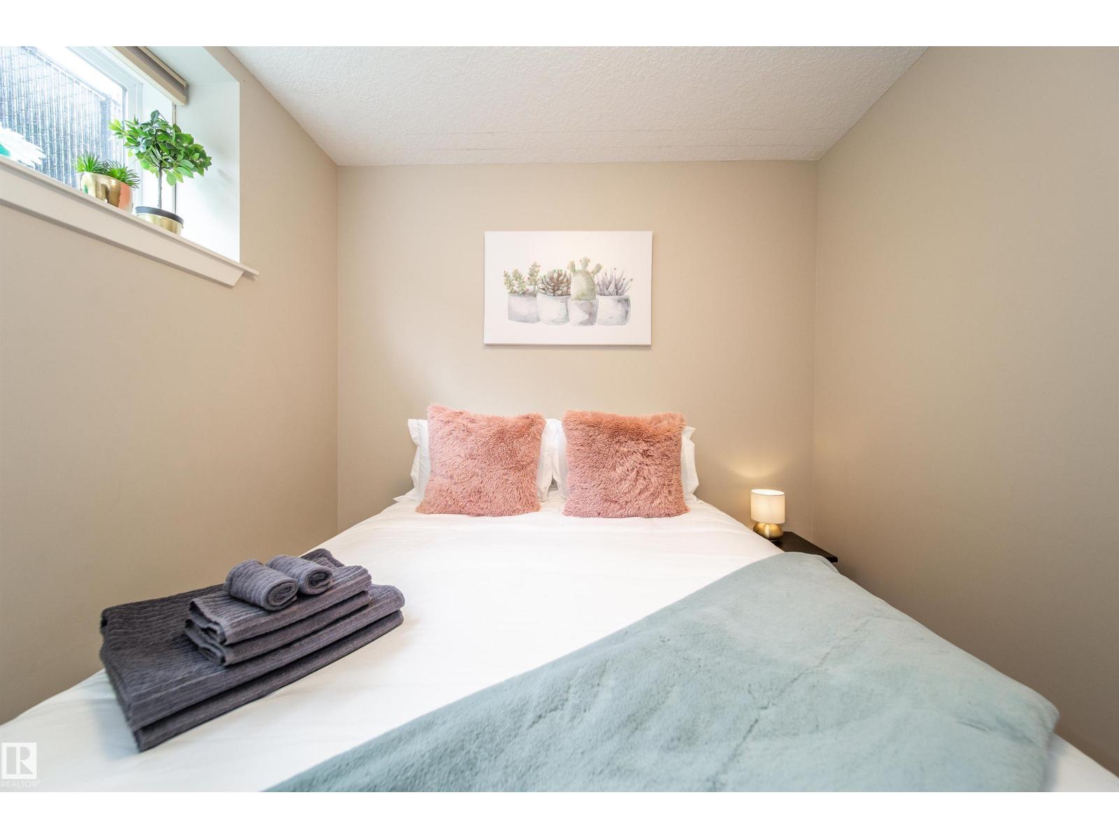 Photo 44 of 9449 152 St Nw Nw, Edmonton AB