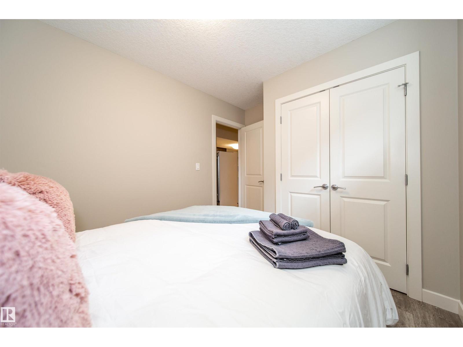 Photo 10 of 9449 152 St Nw Nw, Edmonton AB