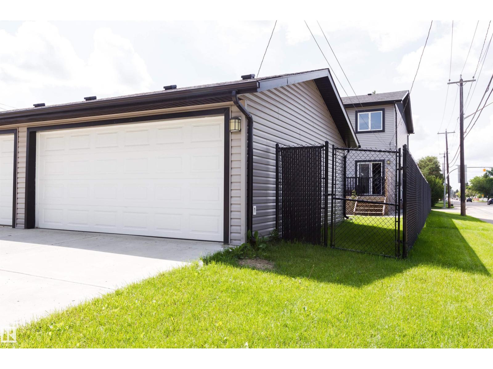 Photo 26 of 9449 152 St Nw Nw, Edmonton AB
