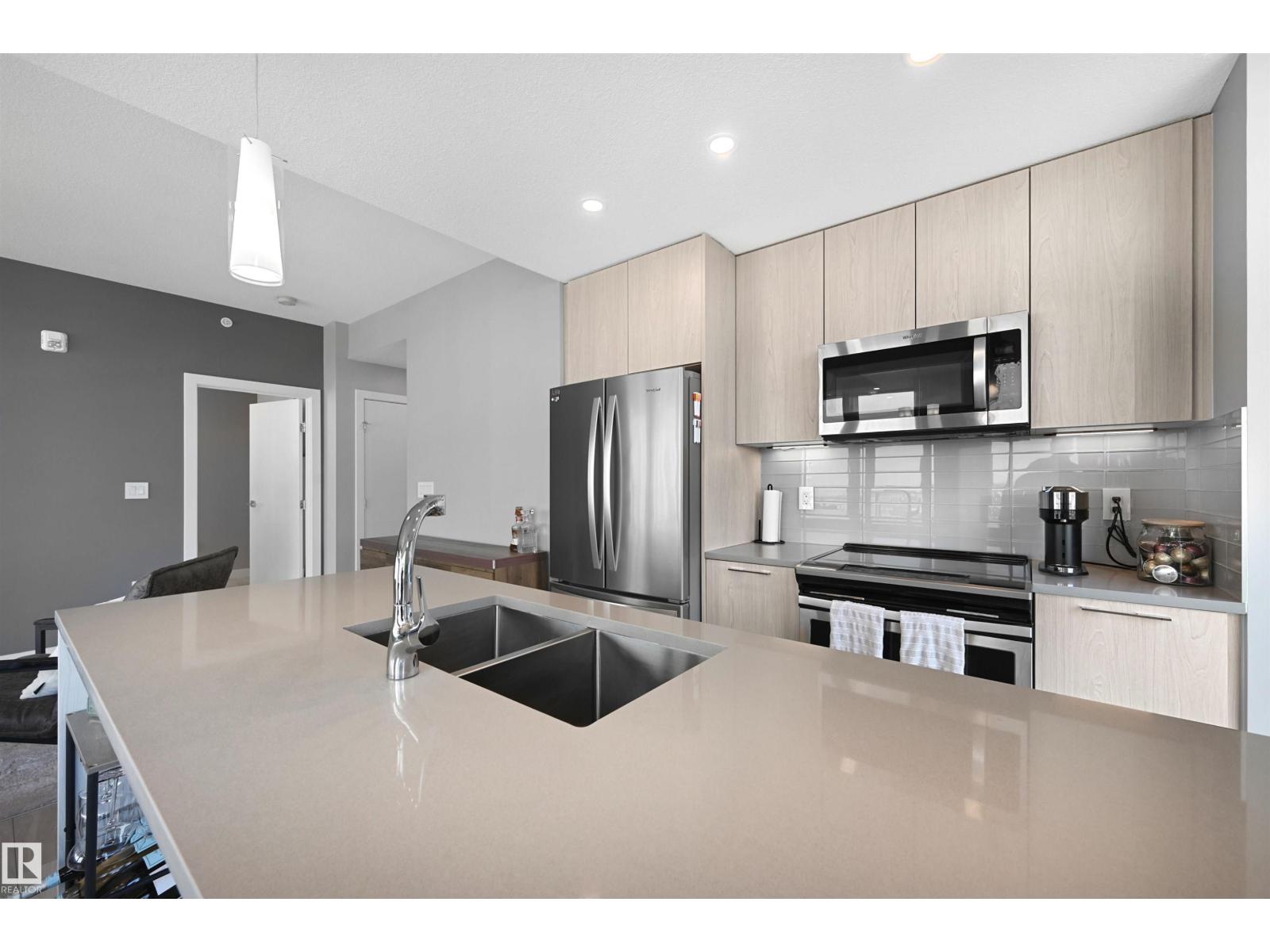 Photo 23 of 2701 10180 103 St Nw, Edmonton AB