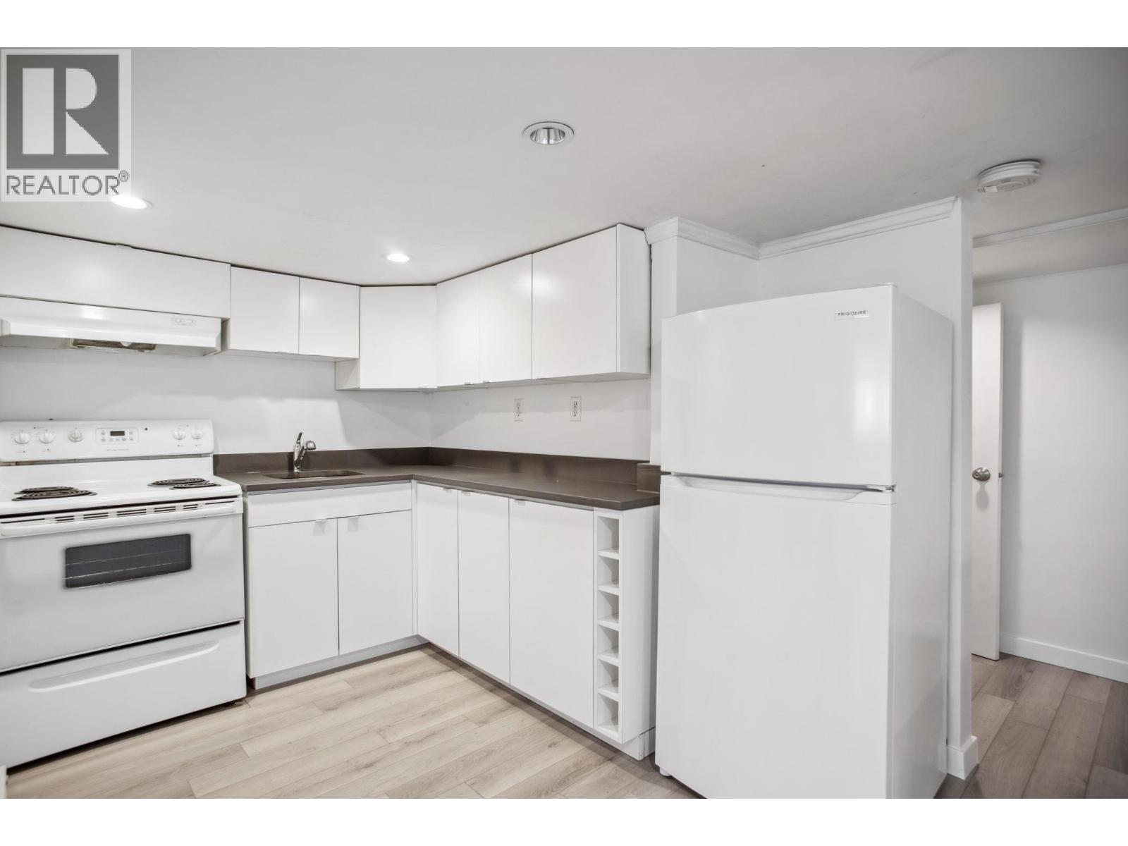 Photo 7 of 3617 Adanac Street, Vancouver BC