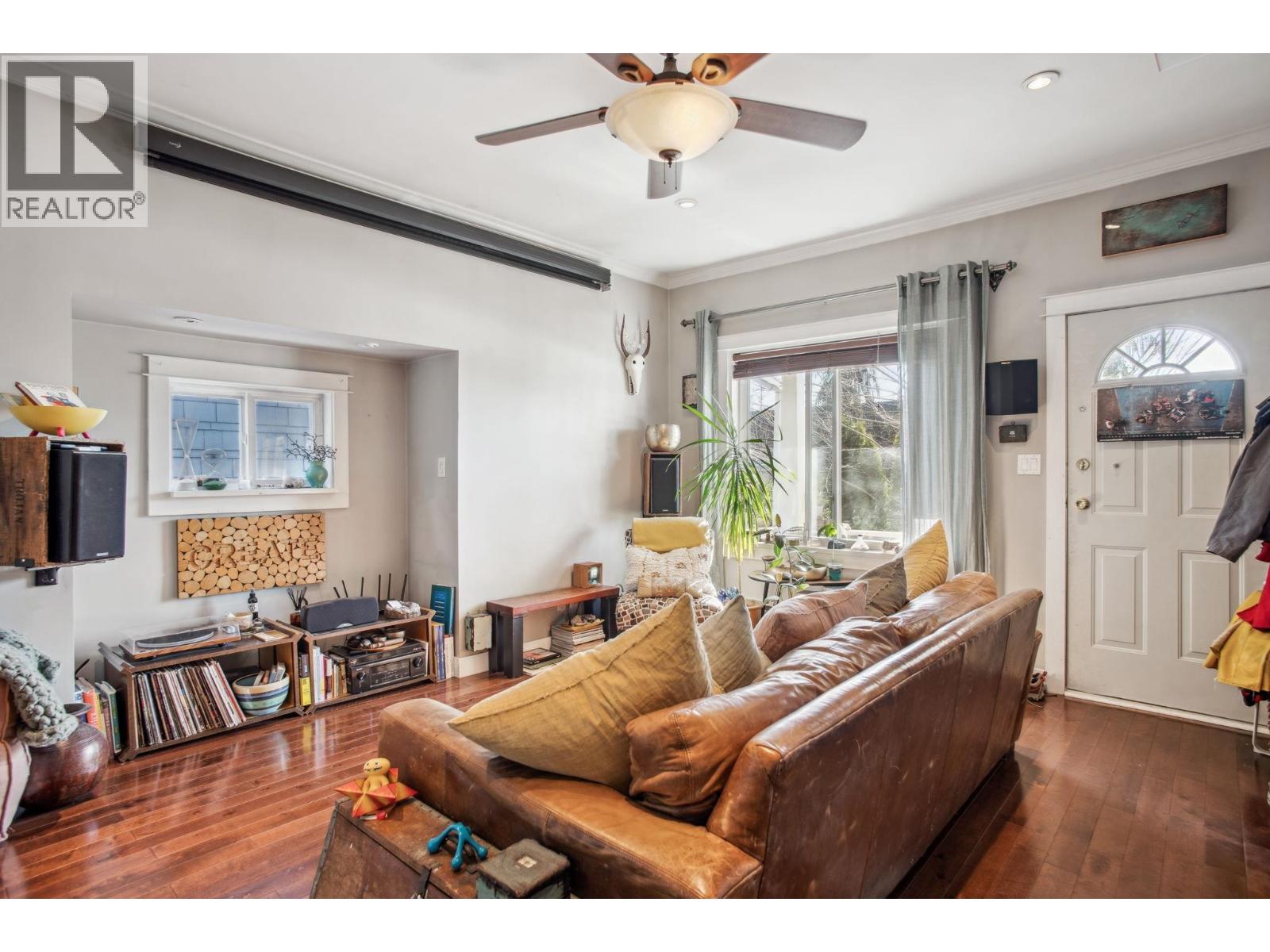 Photo 23 of 3617 Adanac Street, Vancouver BC