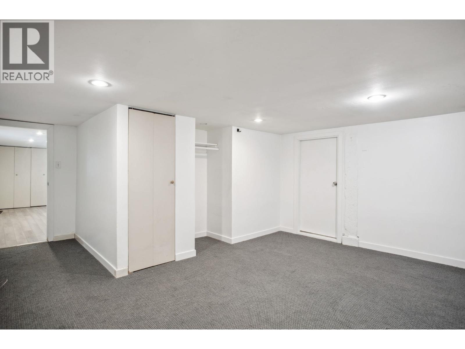 Photo 6 of 3617 Adanac Street, Vancouver BC