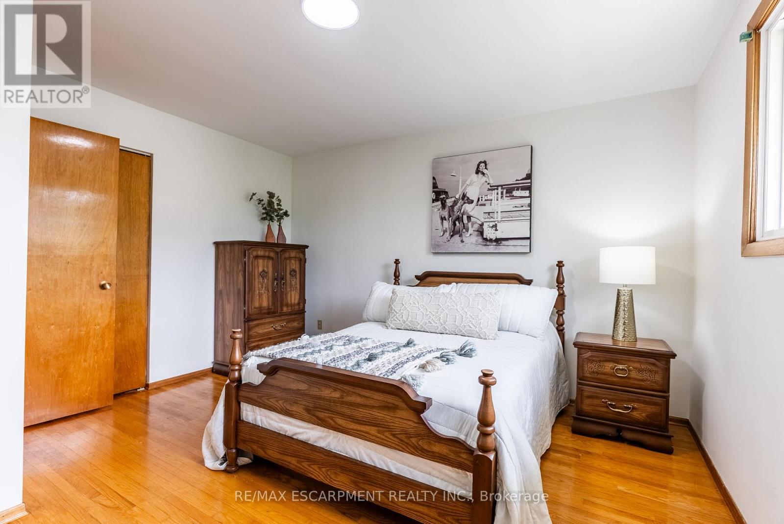 Photo 19 of 18 Renner Court, Hamilton ON