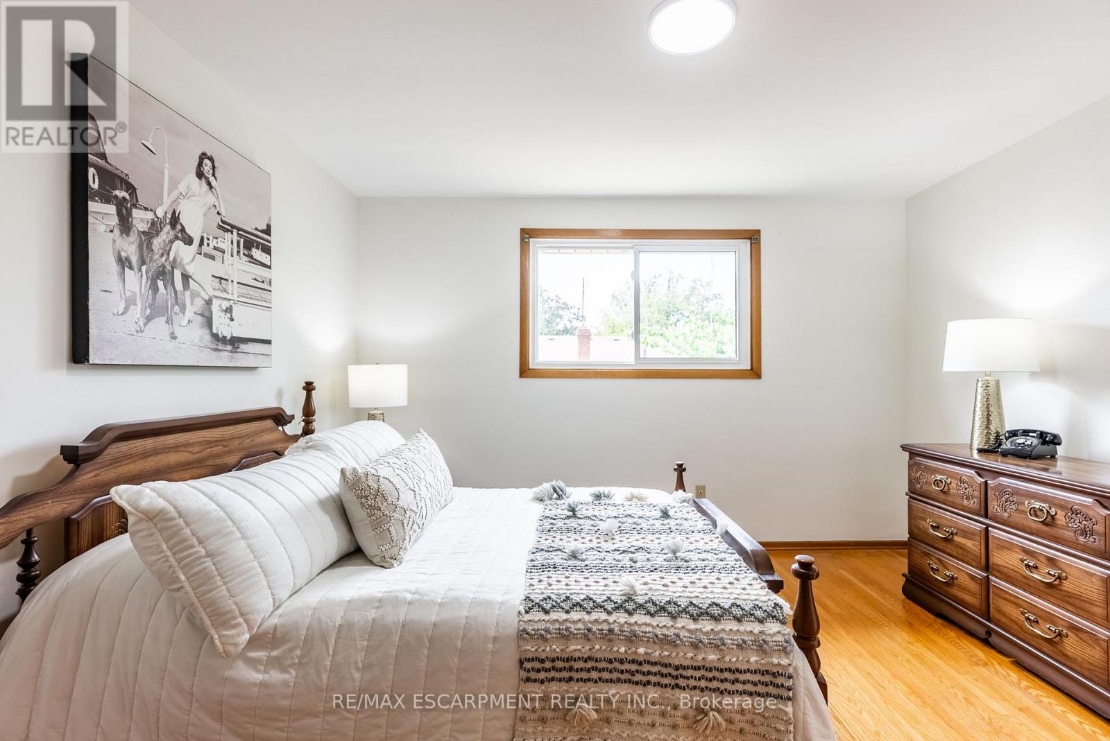 Photo 21 of 18 Renner Court, Hamilton ON