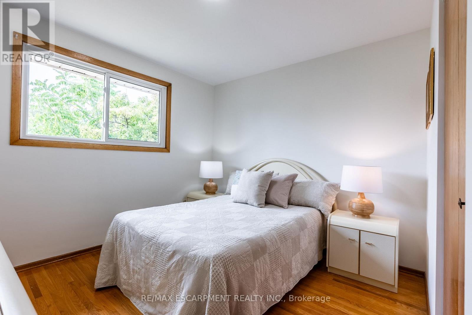 Photo 22 of 18 Renner Court, Hamilton ON