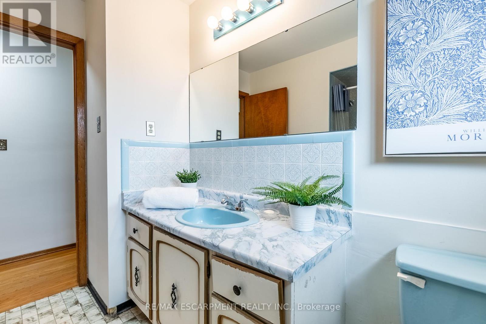 Photo 27 of 18 Renner Court, Hamilton ON