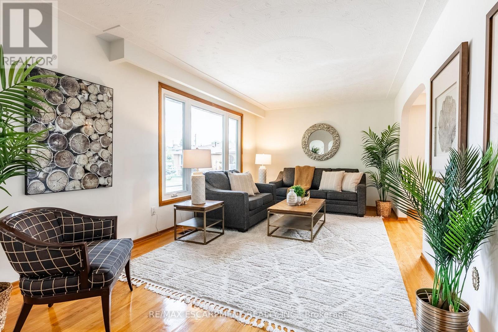 Photo 5 of 18 Renner Court, Hamilton ON