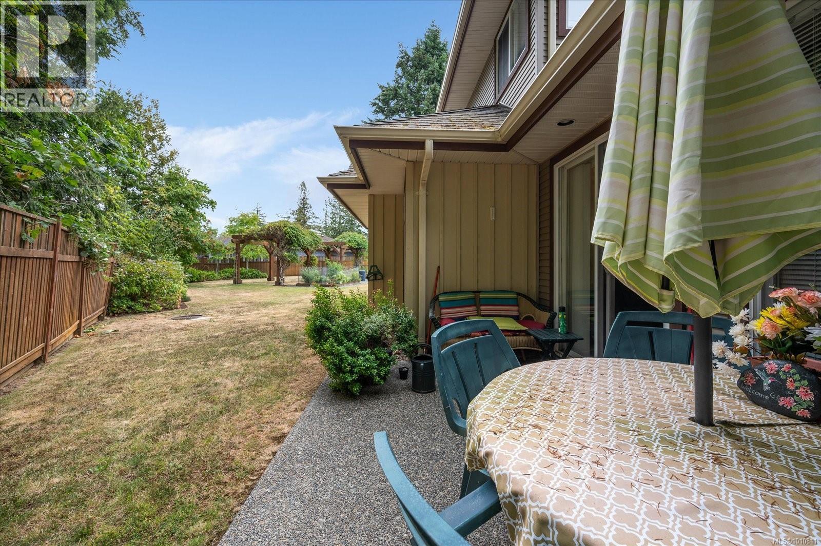 Photo 14 of 12 340 Young St, Parksville BC