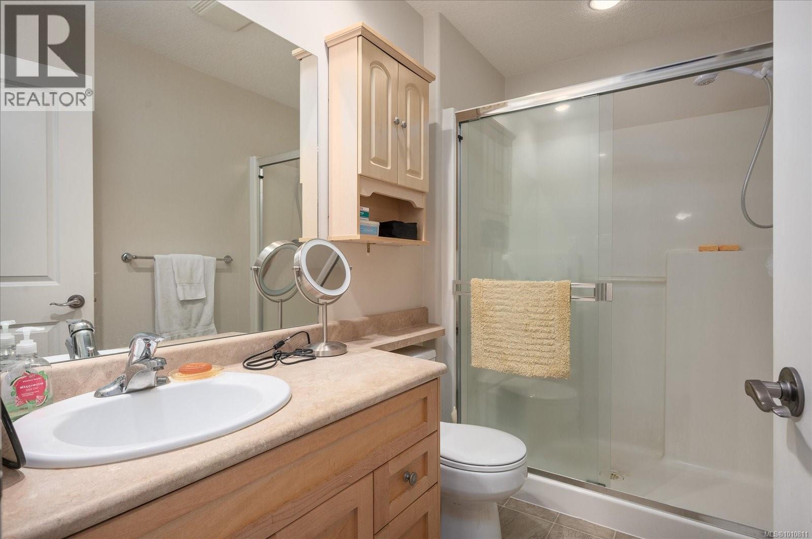 Photo 19 of 12 340 Young St, Parksville BC