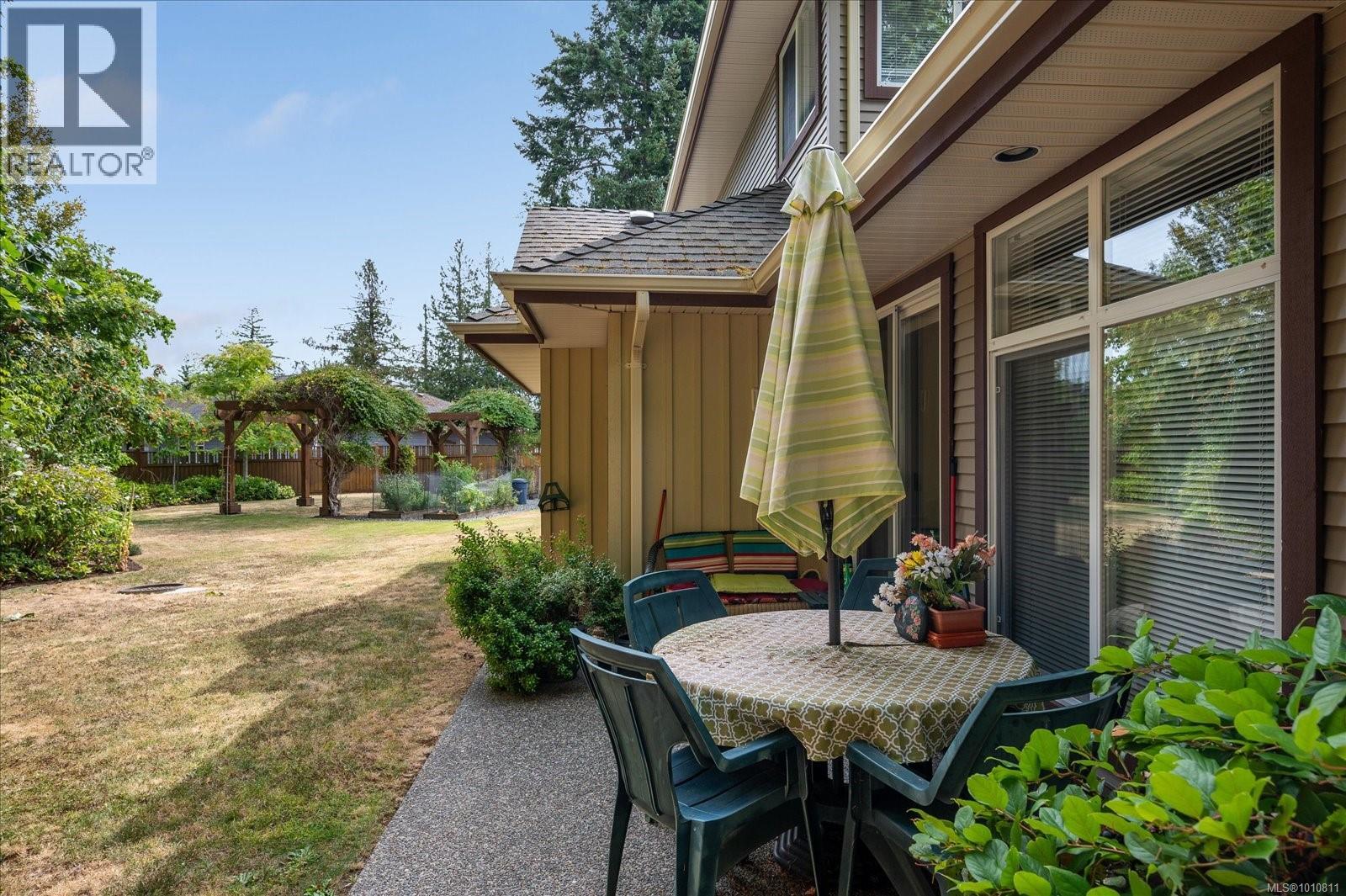 Photo 20 of 12 340 Young St, Parksville BC