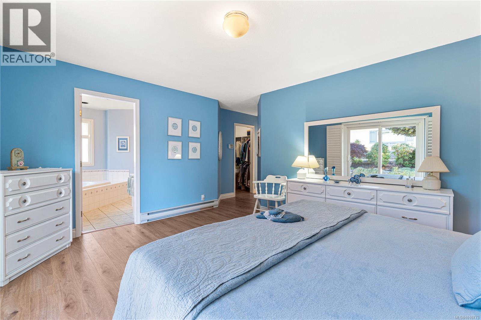 Photo 29 of 785 Nicolls Dr, Parksville BC